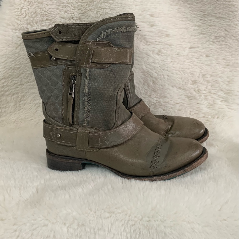 Size 7.5 Ladies Lane Boots